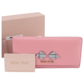 Miu Miu Pink Leather Bi-fold Wallet Pink