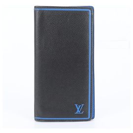 Louis Vuitton Taiga Portefeuille Brazza Long Wallet Grigio