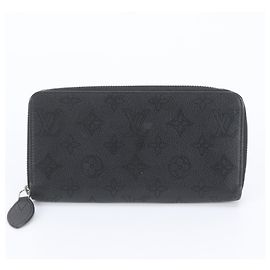 Louis Vuitton Mahina Zippy Wallet Black