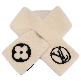 Louis Vuitton Echarpe Shirring Lamb Tippet Stole Scarf Nero Crudo