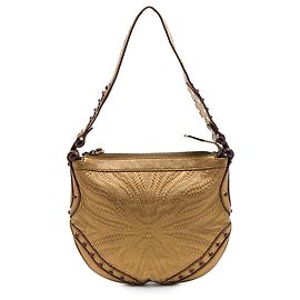 Bolsa Hobo Gucci Pelham com tachas em couro de bezerro embossed metálico dourado Dourado