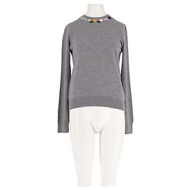Apc Grauer Wollpullover mit Blumenstickerei Grau