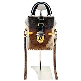 Louis Vuitton — Camera Box Monogram Reverse Marrom