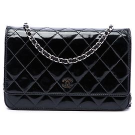 Portafoglio Chanel Black CC Quilted Patent Wallet On Chain Nero