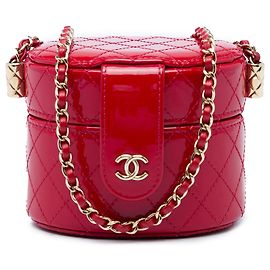 Chanel Red Mini Quilted Patent CC Allure Vanity Case Vermelho