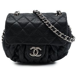 Chanel Mini Quilted Lambskin Chain Around Flap Noir Noir
