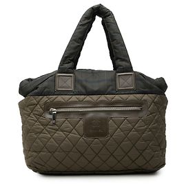 Sac cabas Chanel Coco Cocoon en nylon matelassé marron taille Medium Marron Kaki