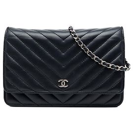 Borsa a tracolla Chanel CC Chevron in pelle di agnello Wallet On Chain nera Nero