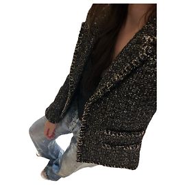 Giacca Chanel in Tweed Marrone con Bottoni a Fiocco Dorati Altro
