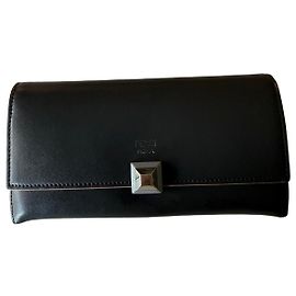 Fendi Nuvola Grey Leather Continental Wallet Black