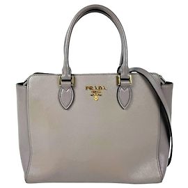 Bolsa de mão Prada em couro Greige Cinza