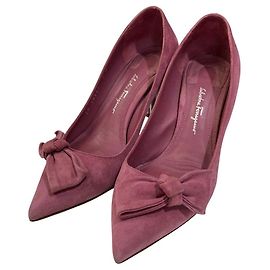Escarpins à bout pointu en daim avec ruban Salvatore Ferragamo Rose