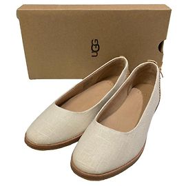 UGG W MESA Flat Shoes Beige