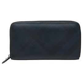 Burberry Navy Shadow Check Round Zip Long Wallet Navy blue