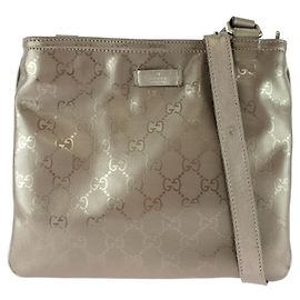 Bolsa de Ombro Pochette Gucci GG Estampada Outro