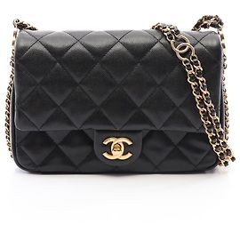 Chanel Matelassé Schultertasche Schwarz