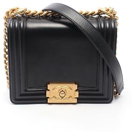 Bolsa de Ombro Chanel Boy Preto