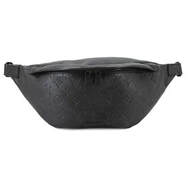 Louis Vuitton Monogram Shadow Discovery Bumbag PM Black