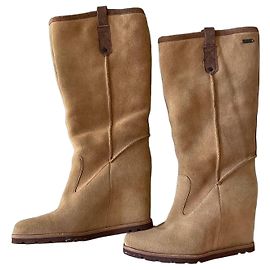 Ugg Bottes à talon compensé en daim Marron
