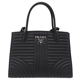 Prada Double Zip Diagramme Quilted Leather Small Schwarz