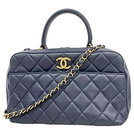 Chanel Matelassé Chain Shoulder Handbag Navy blue