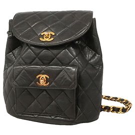 Chanel Matelassé Rucksack aus Lammleder Schwarz