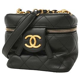 Bolsa Vanity Chanel Matelassé em pele de cordeiro Preto
