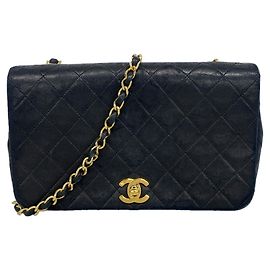 Sac à épaule Chanel Matelassé avec chaîne Noir