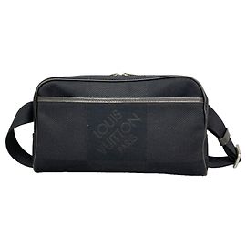 Bolsa de cintura Louis Vuitton Damier Géant Acrobat Preto