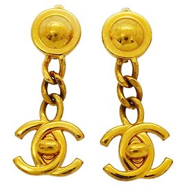 Boucles d'oreilles clips Chanel plaquées or Doré