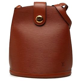 Louis Vuitton Brown Epi Cluny Castaño
