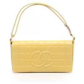 Bolso de hombro Chanel Coco Mark Chocolate Bar en piel de cordero amarilla Amarillo