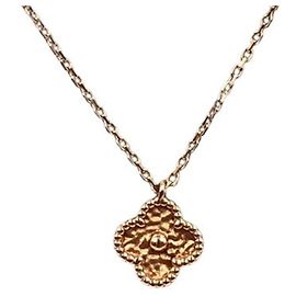 Colgante Sweet Alhambra Van Cleef & Arpels Dorado