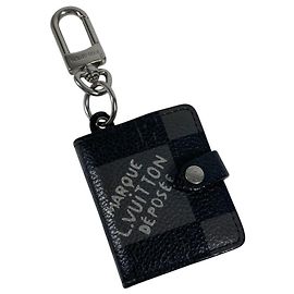 Louis Vuitton Damier Porte Clés Carnet Keychain Black