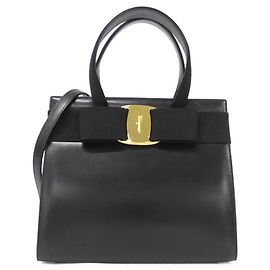 Bolsa de ombro em bezerro Salvatore Ferragamo Preto Gold hardware