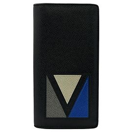 Louis Vuitton Portefeuille Brazza Taiga Long Wallet Negro