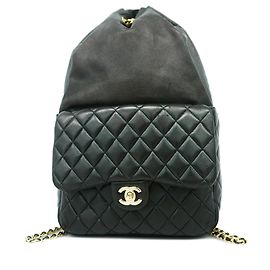 Mochila Chanel Matelassé em pele de cordeiro Preto
