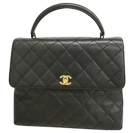 Chanel Matelassé Handtasche Schwarz