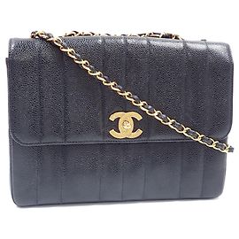 Borsa a tracolla Chanel con catena nera Nero