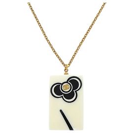 Colar Chanel Flower Coco Mark Preto Branco Dourado