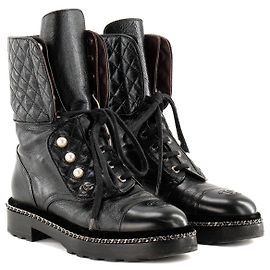 CHANEL - Botas de motociclista Chanel em couro preto (T38) Preto