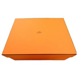 Hermès Orange Packaging Box for Kelly 28 Orange
