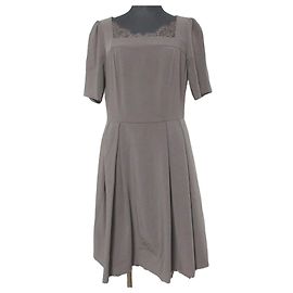 Autre Marque Vestido de encaje TO BE CHIC Castaño