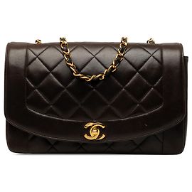 Chanel Black Medium Lambskin Diana Flap Nero