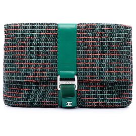 Pochette Chanel Grip en tweed matelassé vert Vert