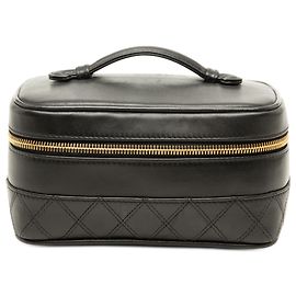 Bolso Vanity Chanel de piel de cordero acolchada negra CC Negro