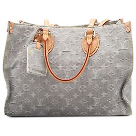 Louis Vuitton Gray Monogram Denim Onthego MM Braun Grau