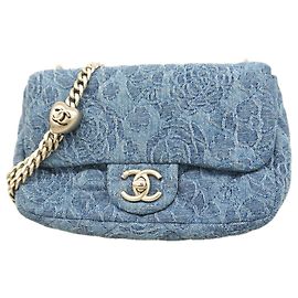 Borsa a tracolla Chanel Matelassé con catena Blu