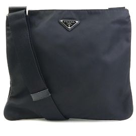 Bolsa de ombro Prada em nylon Preto