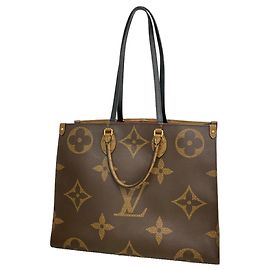 Louis Vuitton Monogram Giant Reverse OnTheGo GM Tote Bag Braun